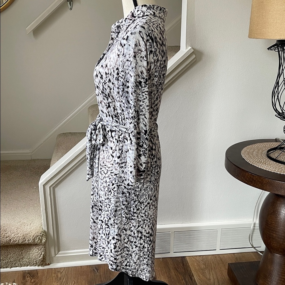 CAbi Black and White Abstract Print Jersey Knit 3/4 Sleeve Shirt Dress M - Picture 5 of 13